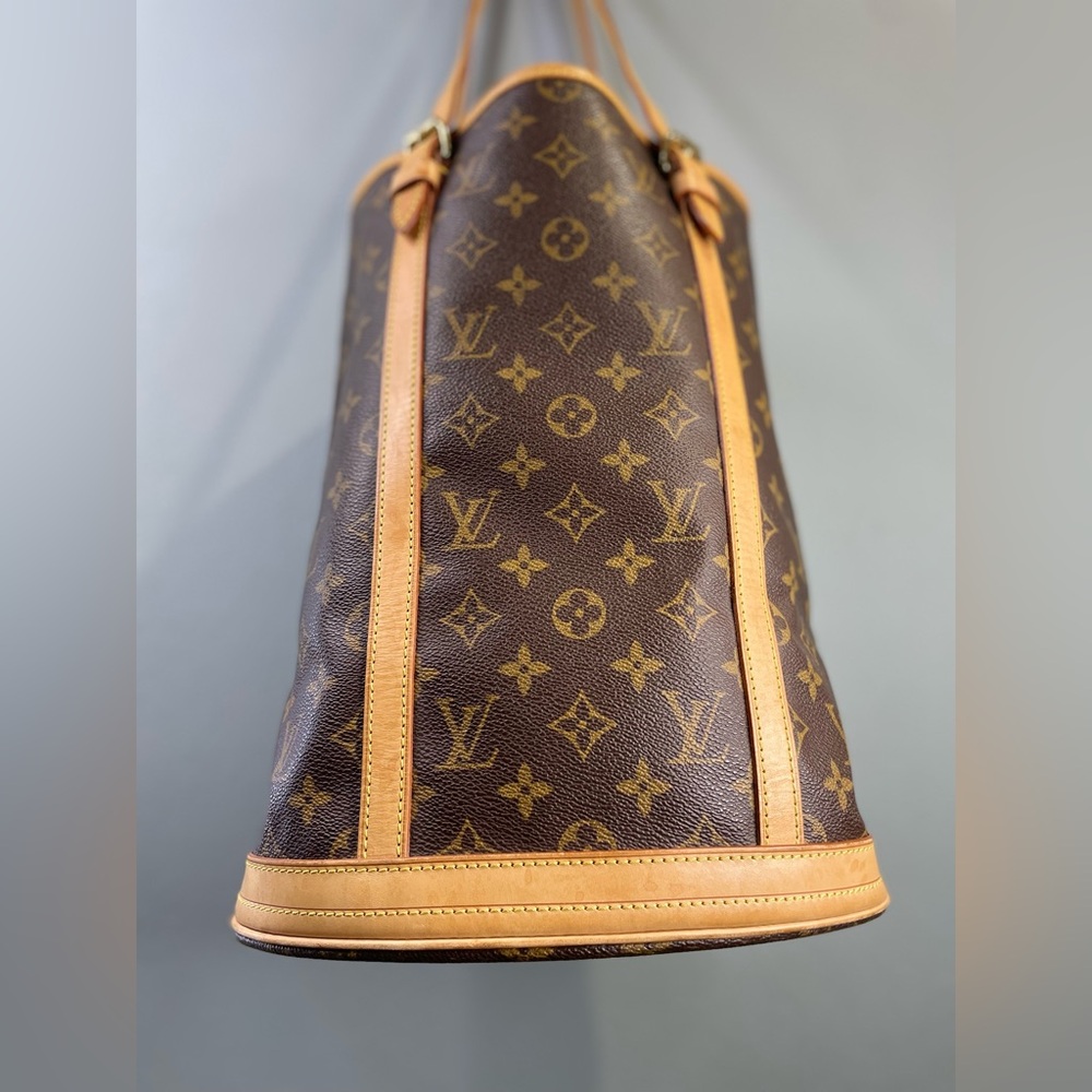 Louis Vuitton GM Monogram Bucket Bag - Picture 3 of 11